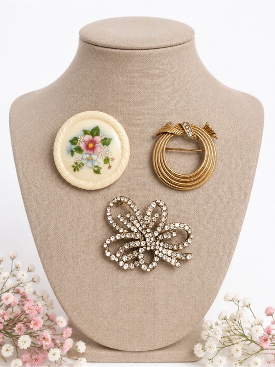 Avon Jewelry - Avon Brooches VTG Bouquet, Gold Silver Tone & Rhinestones Estate Jewelry Signed